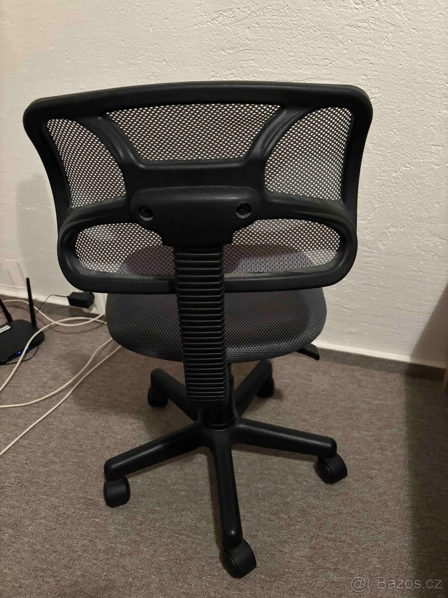 PC / kancelářská židle Möbelix – šedá síťovaná - 2