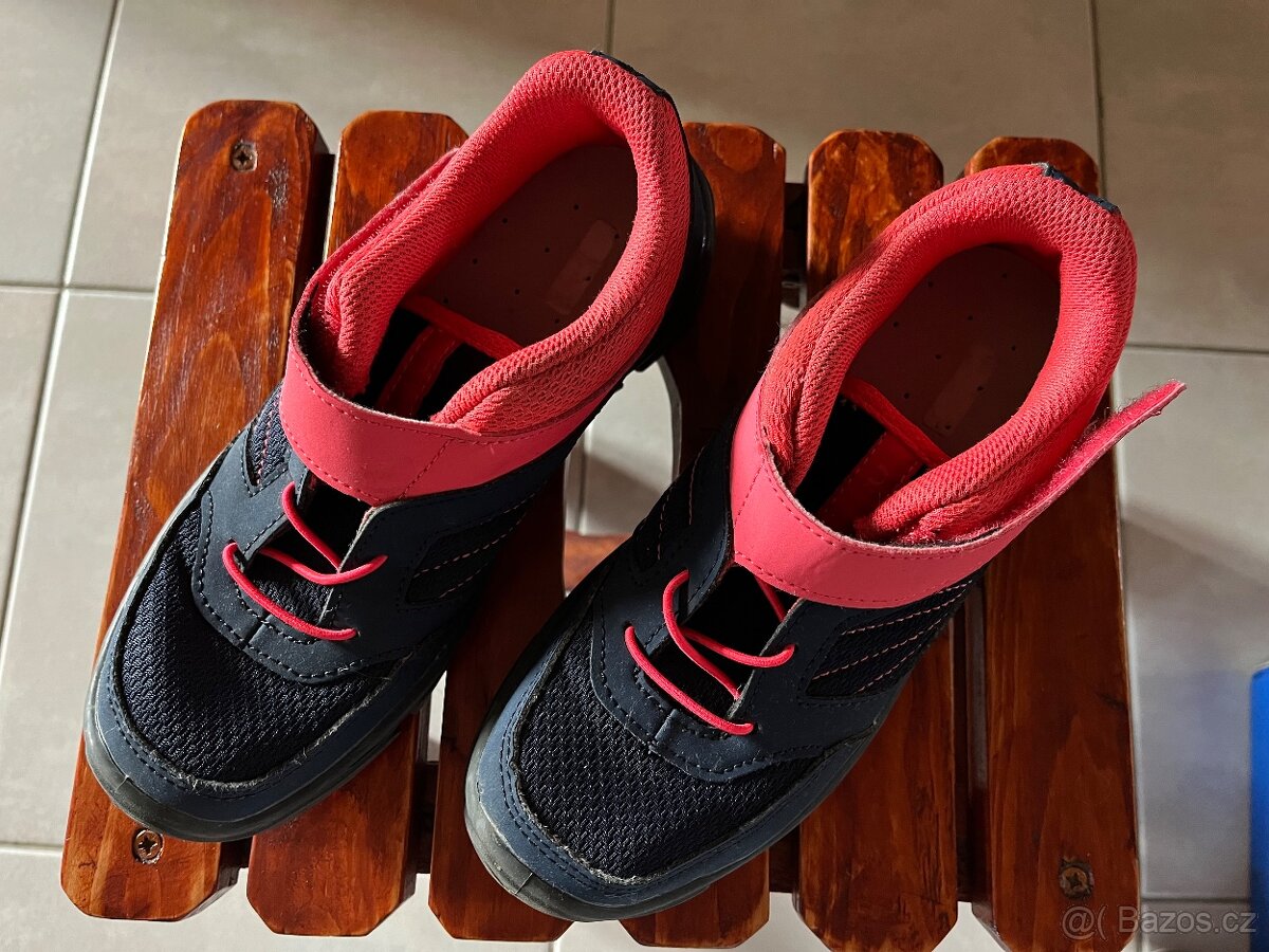 Dětské turistické boty vel. 34 - 2