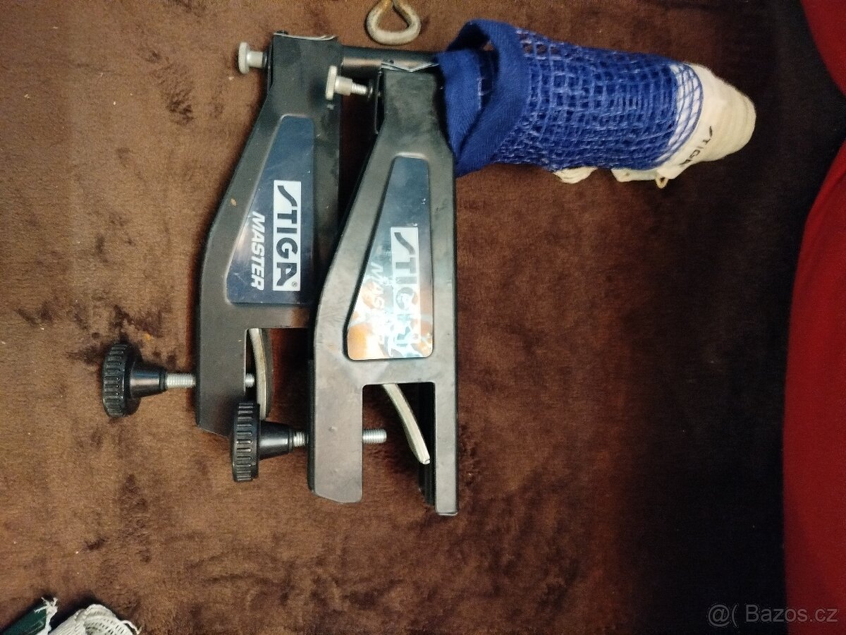 Držáky se sítí na ping pong - 2