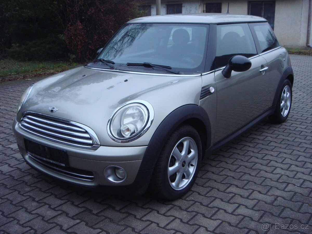 Mini Cooper R56 1.4i 70kw 2009 133tkm - 2