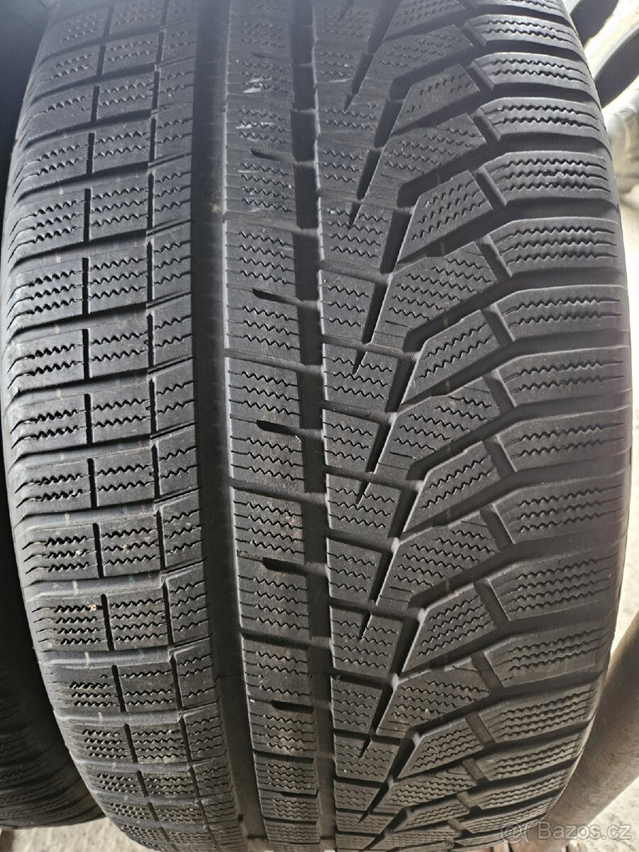 Zimní pneu 285/45R21 Hankook - 2