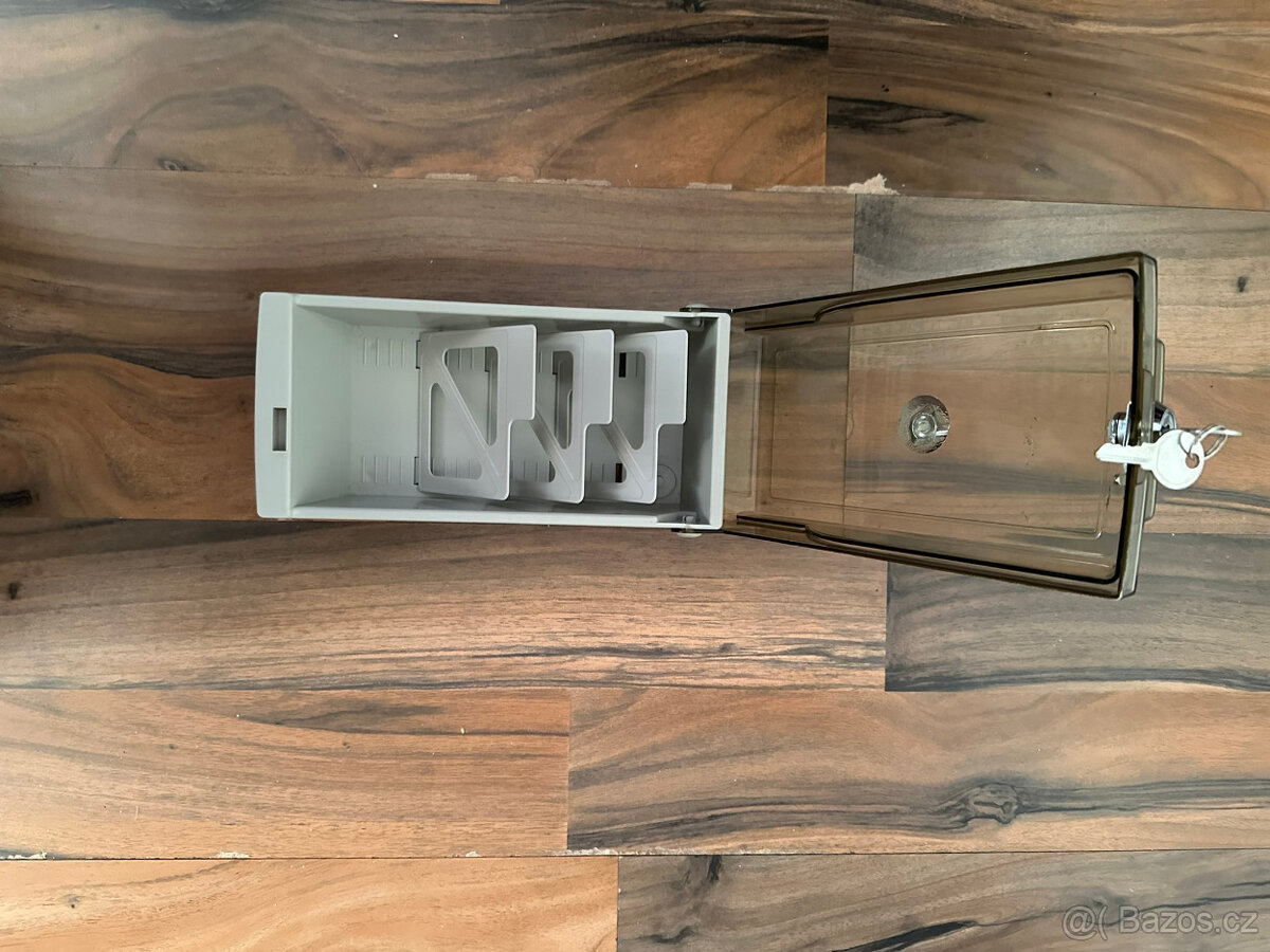 Skříňka z plexi na zámek - 2 klíče - 2