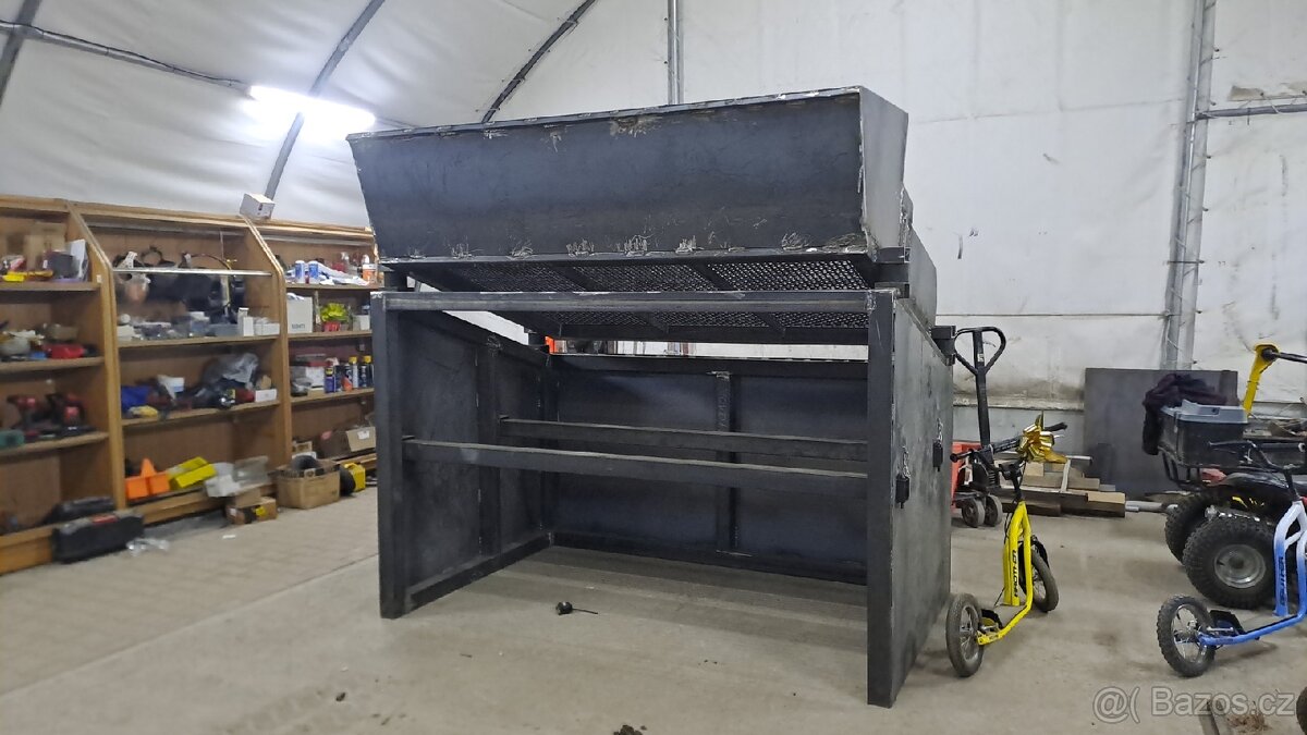 Třídička zeminy - 2