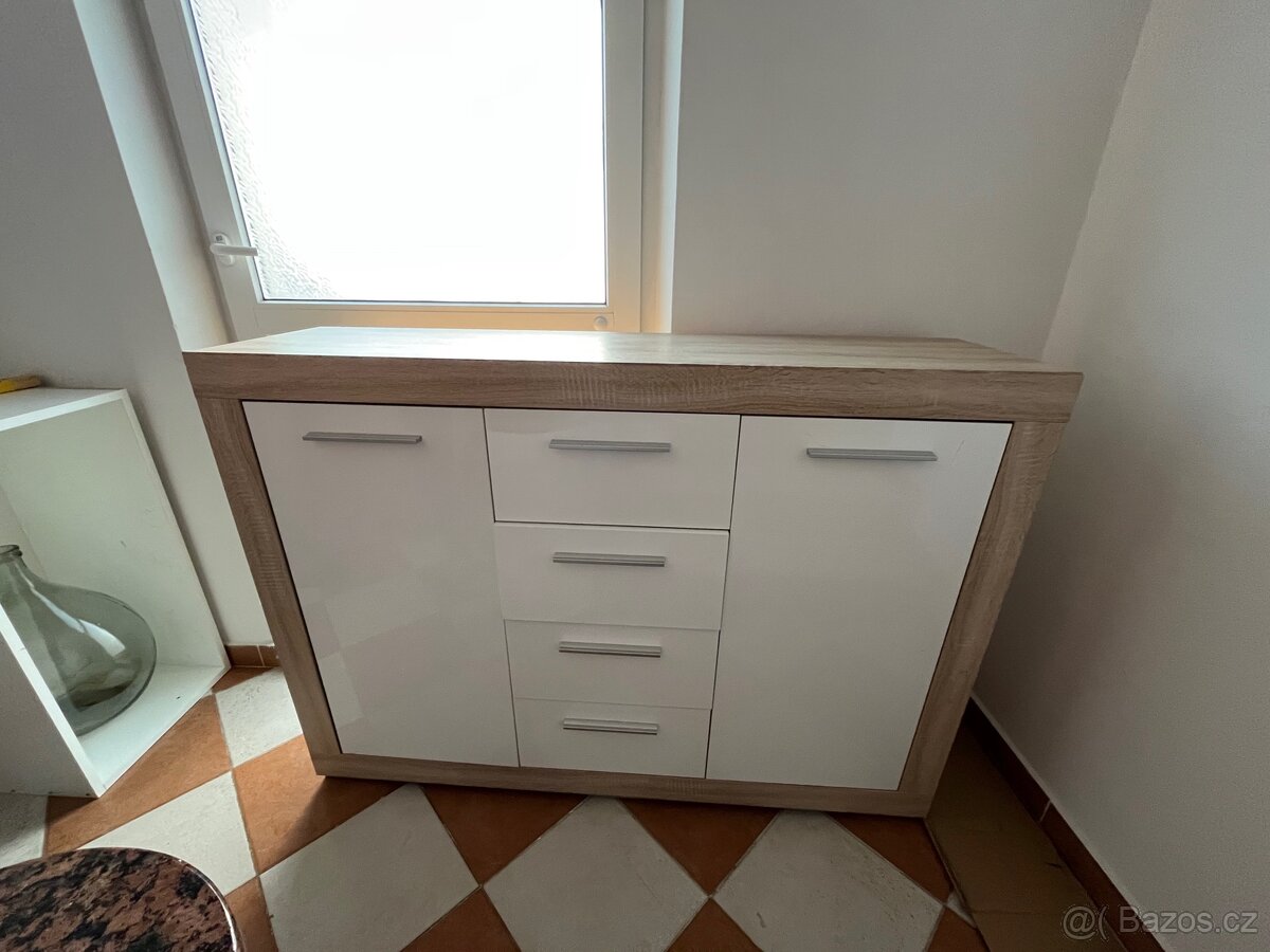 Komoda, skříň - 2