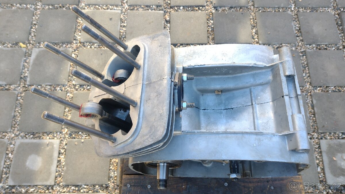 Polomotor Jawa 634 - 2