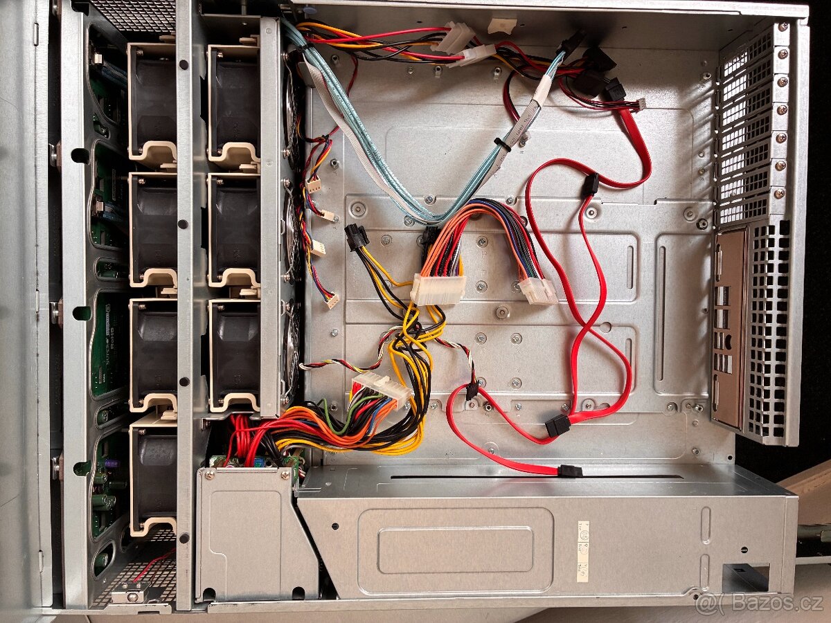 Supermicro 4U CSE-847, 36xLFF - 2