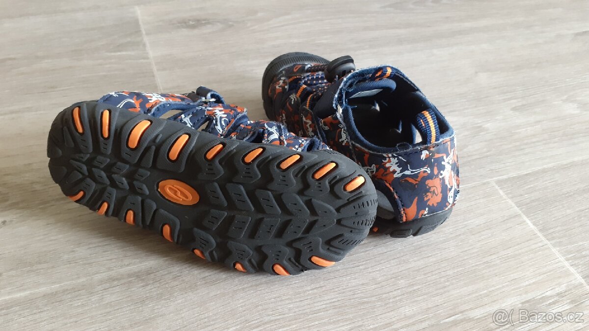 Vycházková obuv Loap. - 2