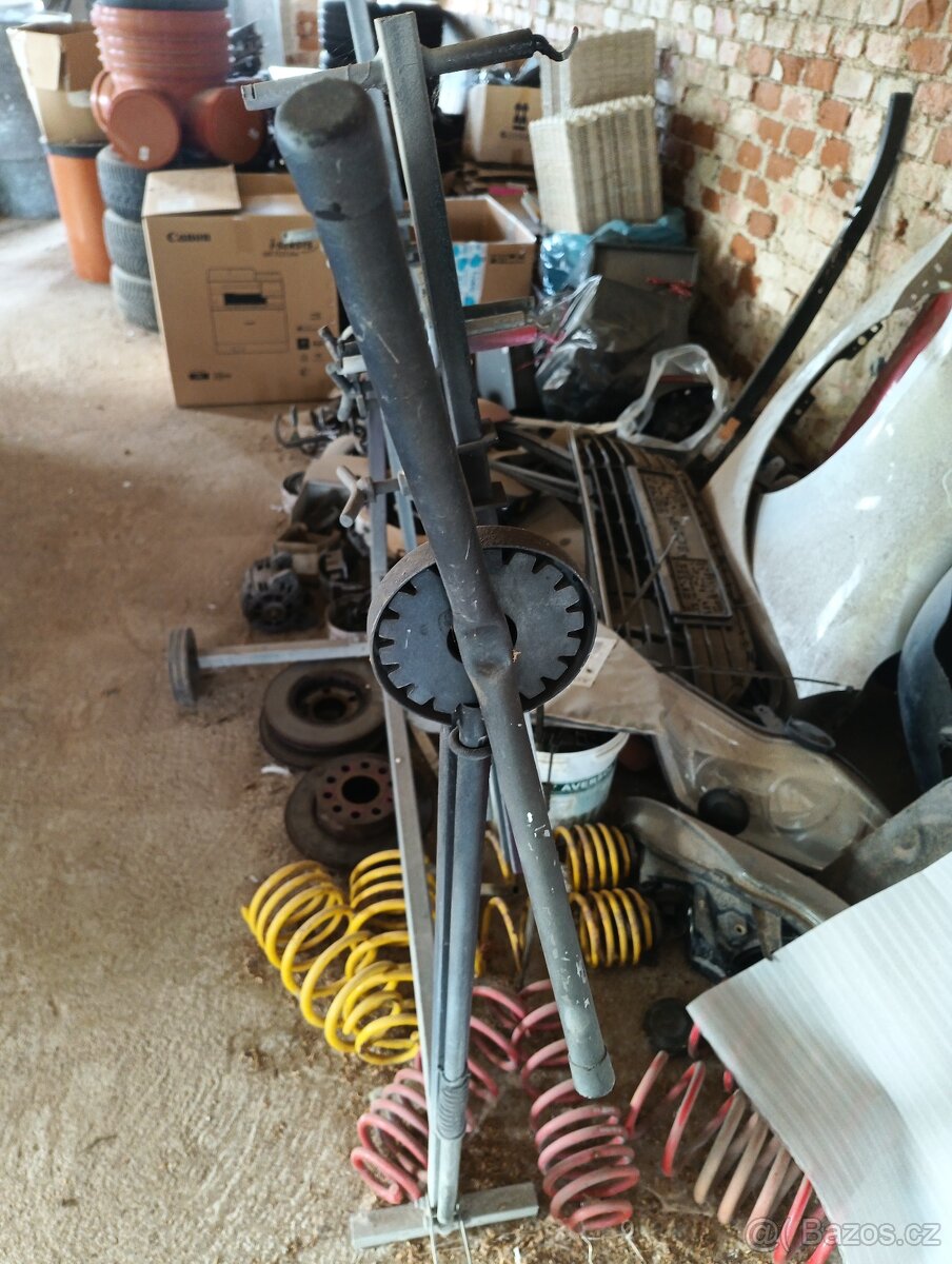 Stojan na lakování,auto lakovna, - 2