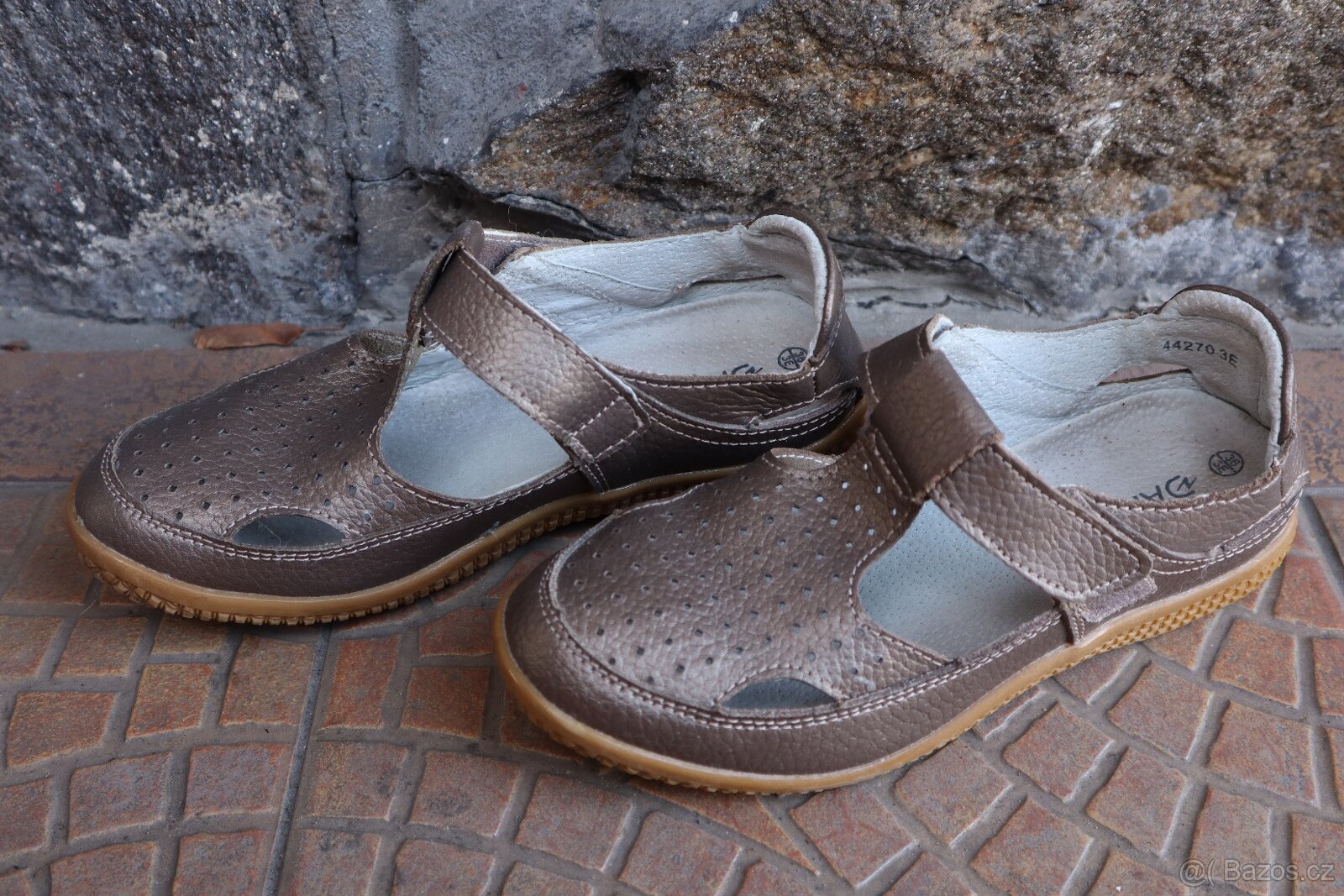 +++ Dívčí boty vel.35 – levně prodám +++ - 2