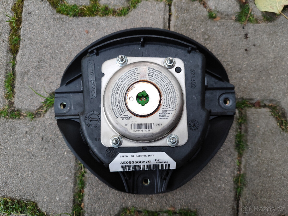 Airbag z Alfa Romeo 1.9 GT - 2