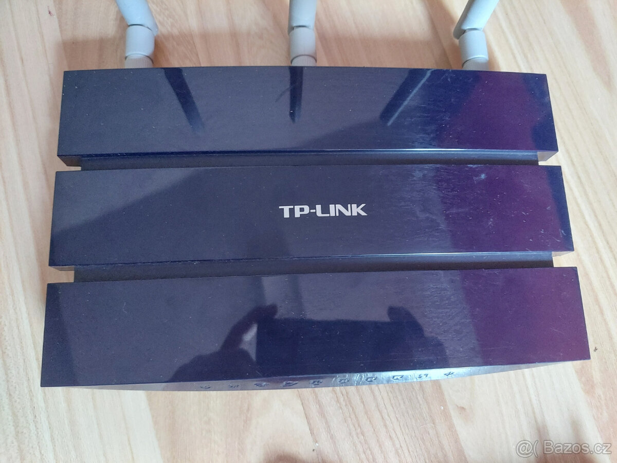 TP-LINK TL-WR1043ND - Gigabitový WiFi router s USB - 2