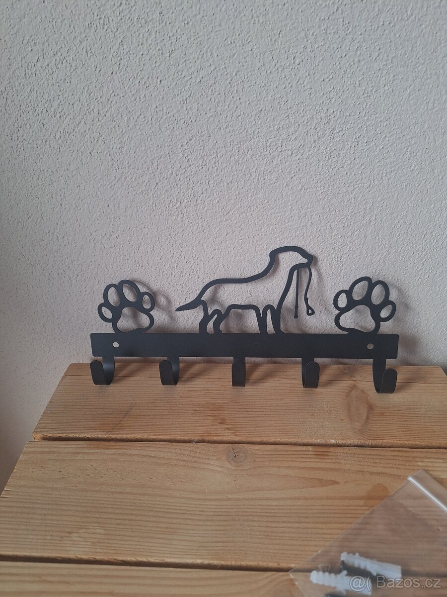 Psí kovový věšák - 2