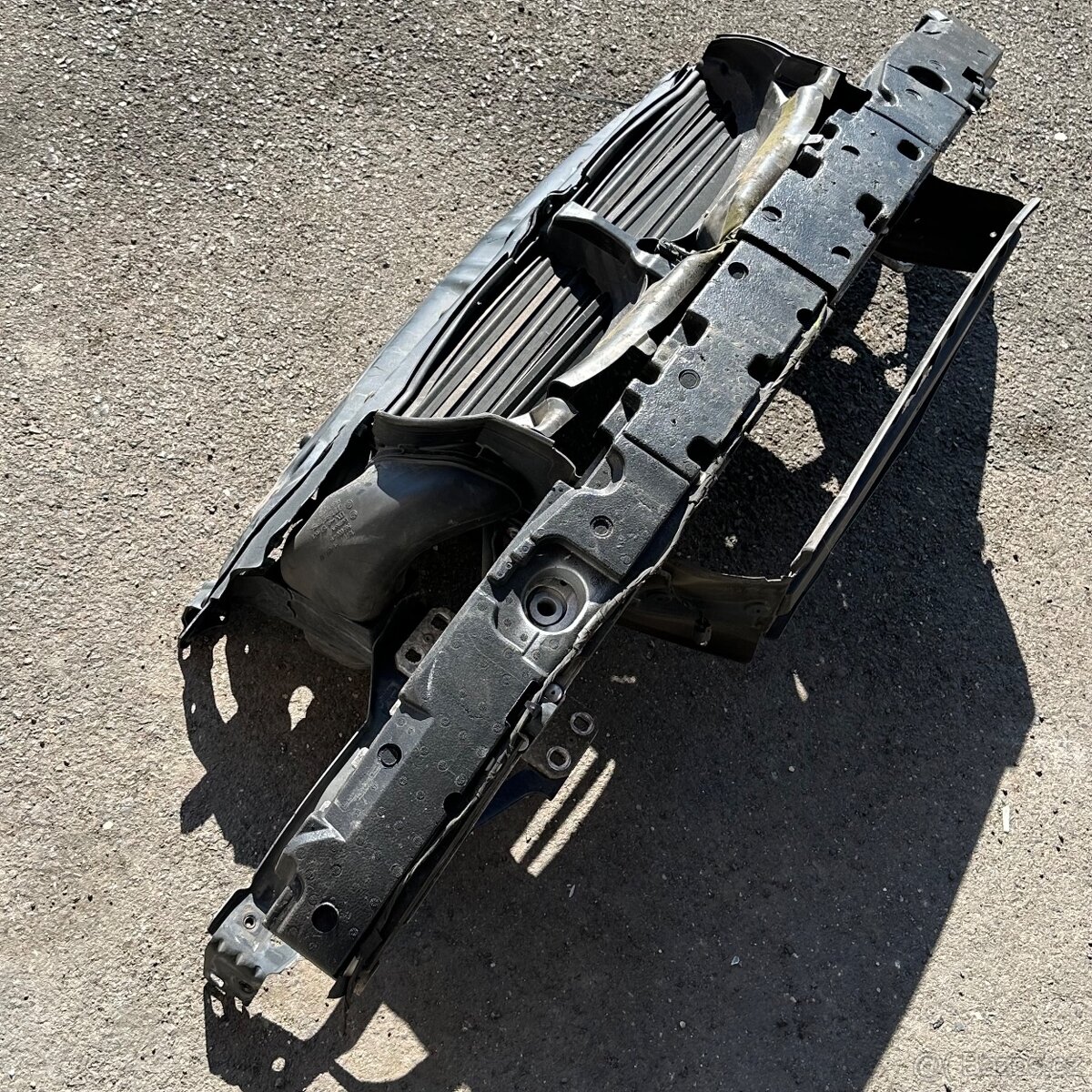 BMW E60/E61 přední čelo - 2