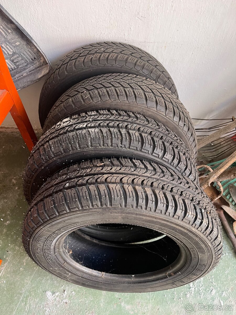 Prodám pneumatiky Trayal 155/70R13 75T - 2