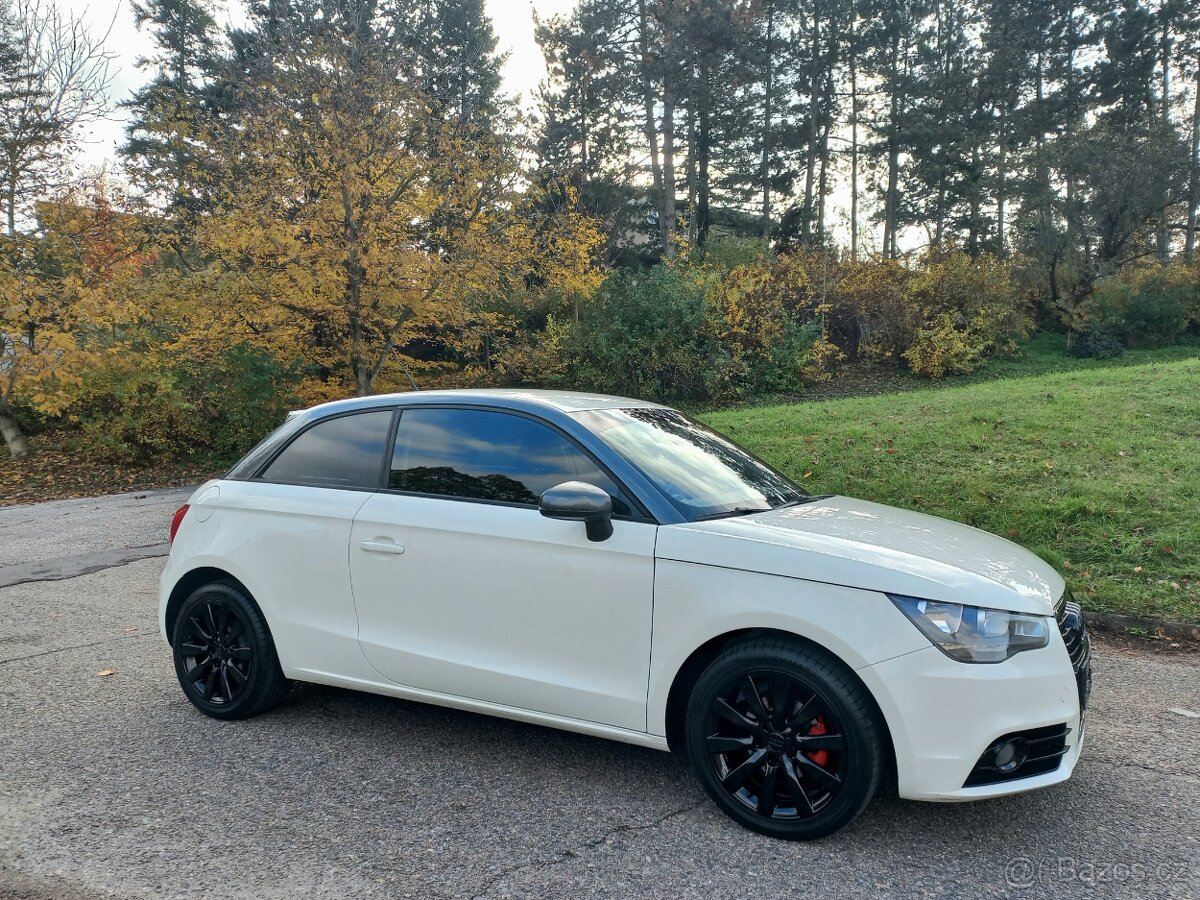 Audi A1 1.2tfsi,114tkm,Klima,Tempo,Navi,Výhřev,Nová TK - 2