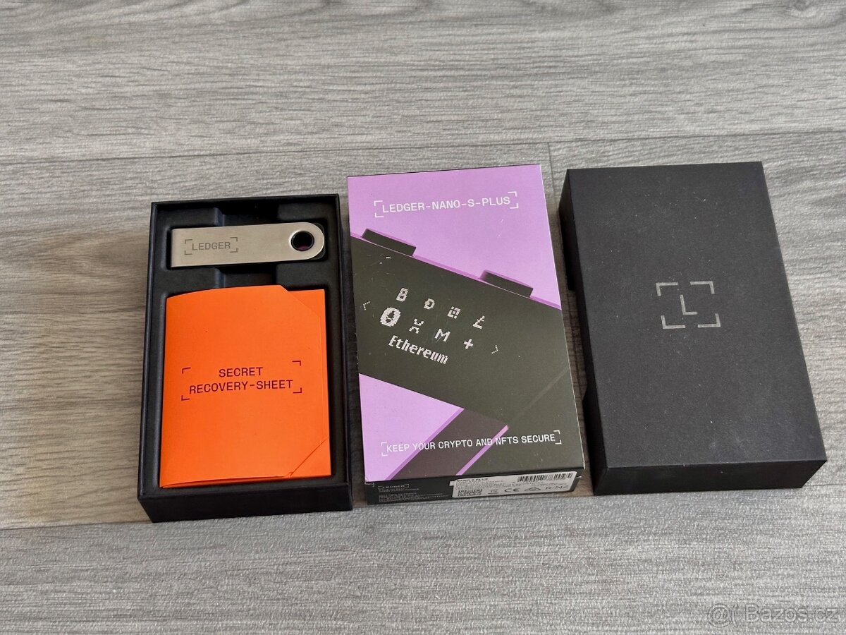 Ledger Nano S Plus peněženka crypto Hardware wallet black - 2