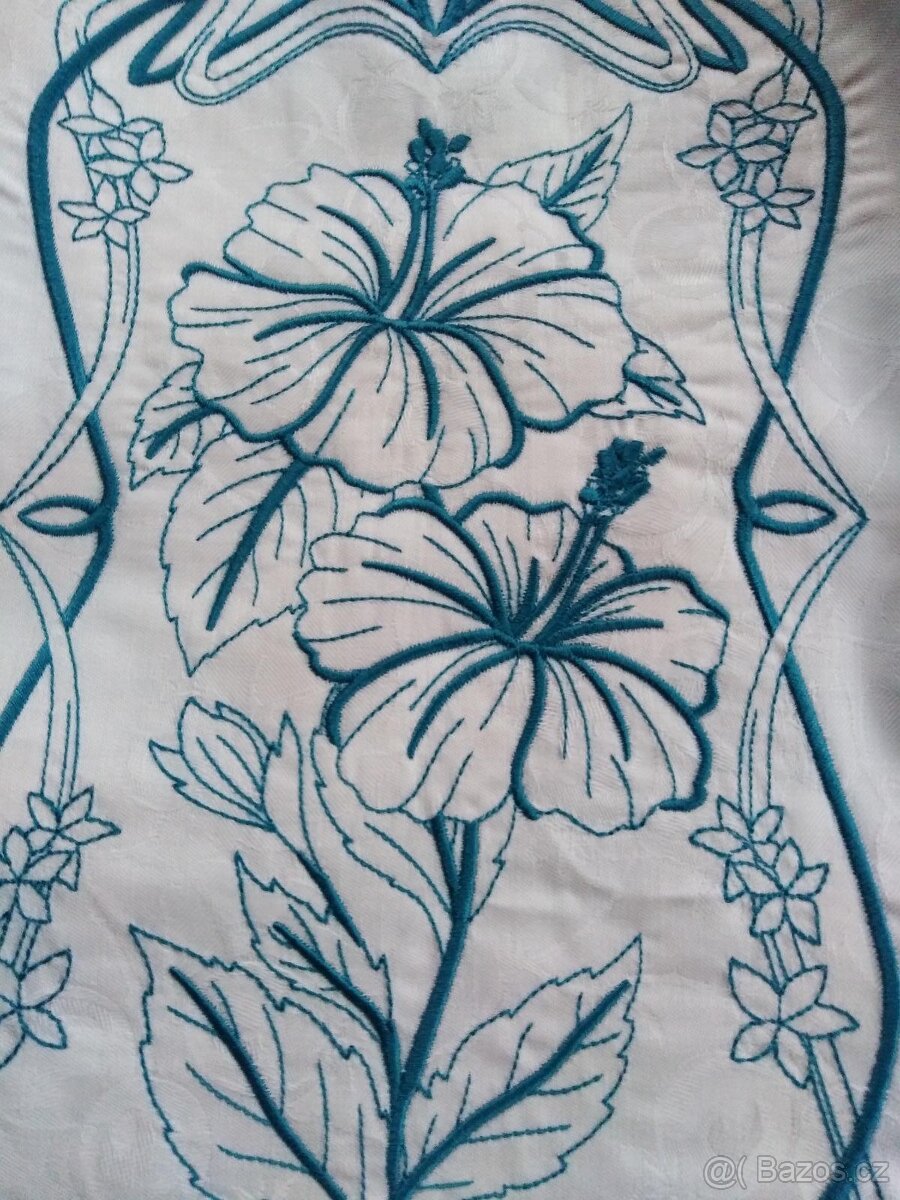 VELKÝ VYŠÍVANÝ POTRAVINOVÝ PYTEL NA PEČIVO I BYLINKY -IBIŠEK - 2