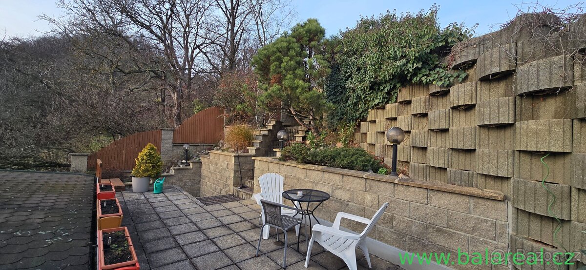 5+ KK Brno Řečkovice Mokrá Hora se zahradou 400 m2 a garáží - 2