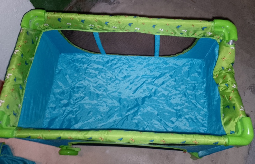 Cestovní rozkládací postýlka - 2