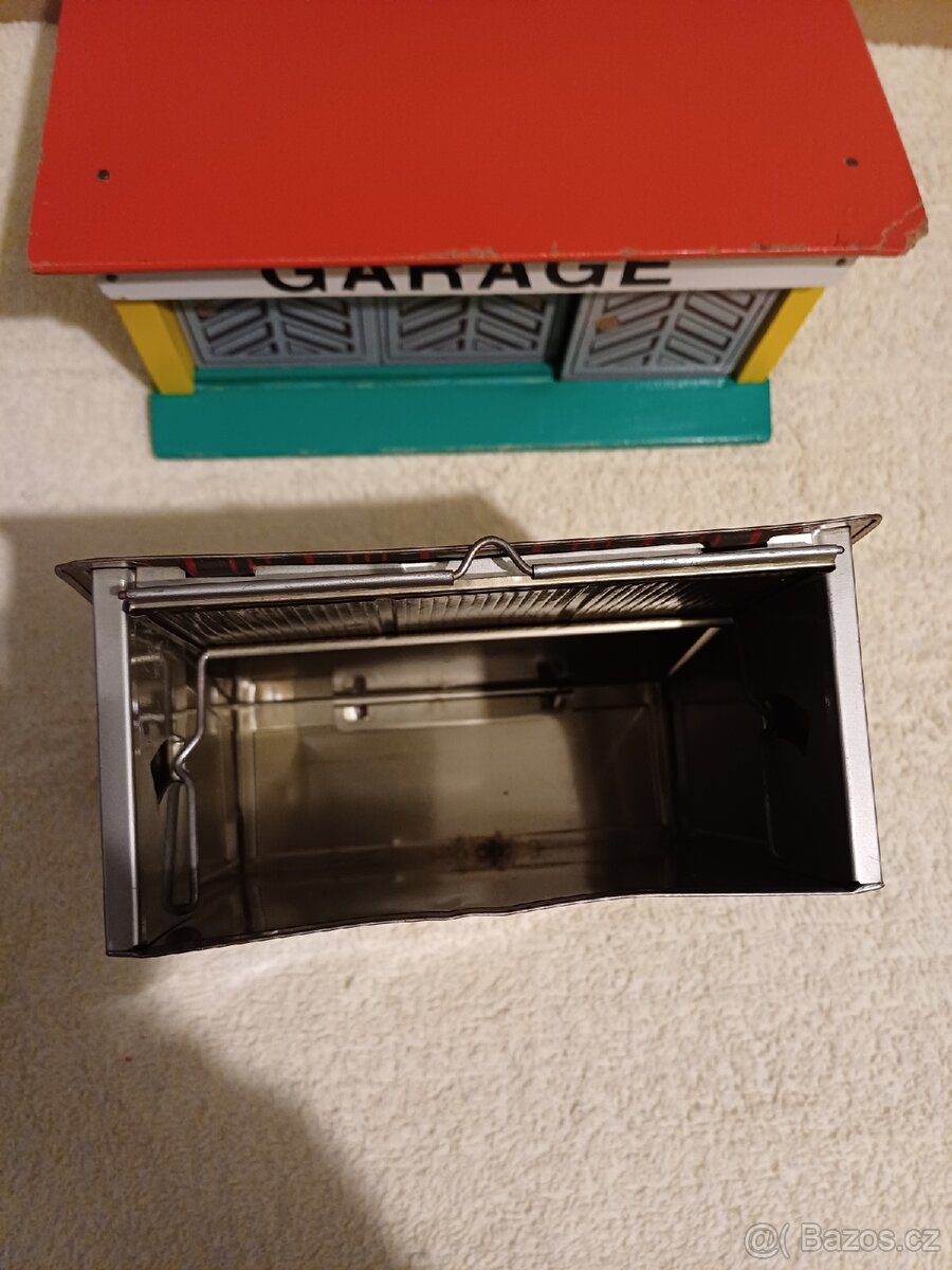 Staré hračky. Kdn. Tofa. - 2