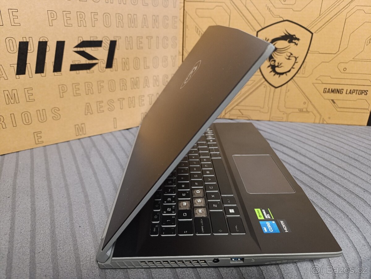 MSI Thin 15 B12VE-1661XCZ - 2