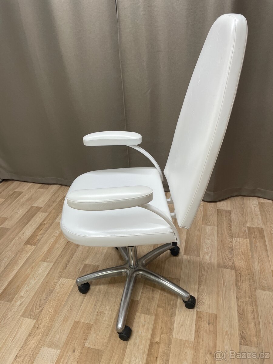 Kosmetická židle - 2