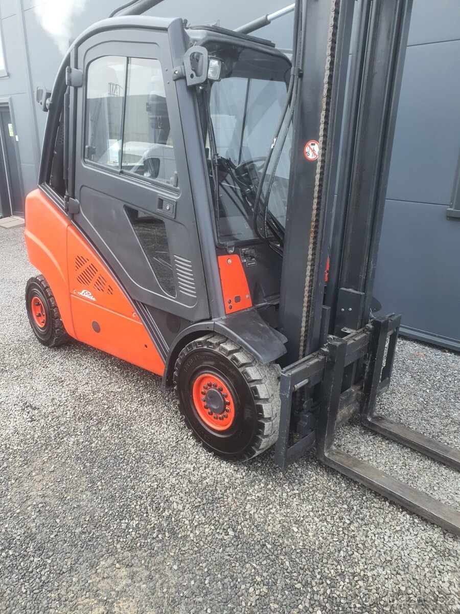 Linde H35T - rok 2009 , 10 300 mth - 2