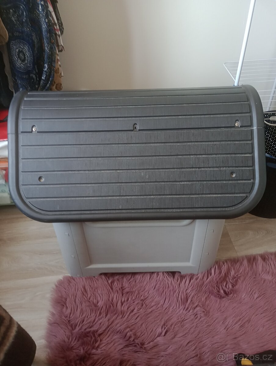 Prodám psí boudičku - 2