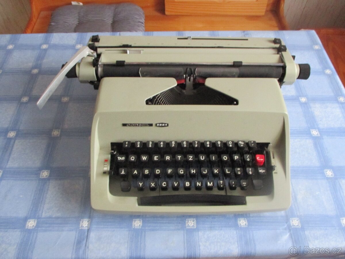 Psací stroj Consul - 2