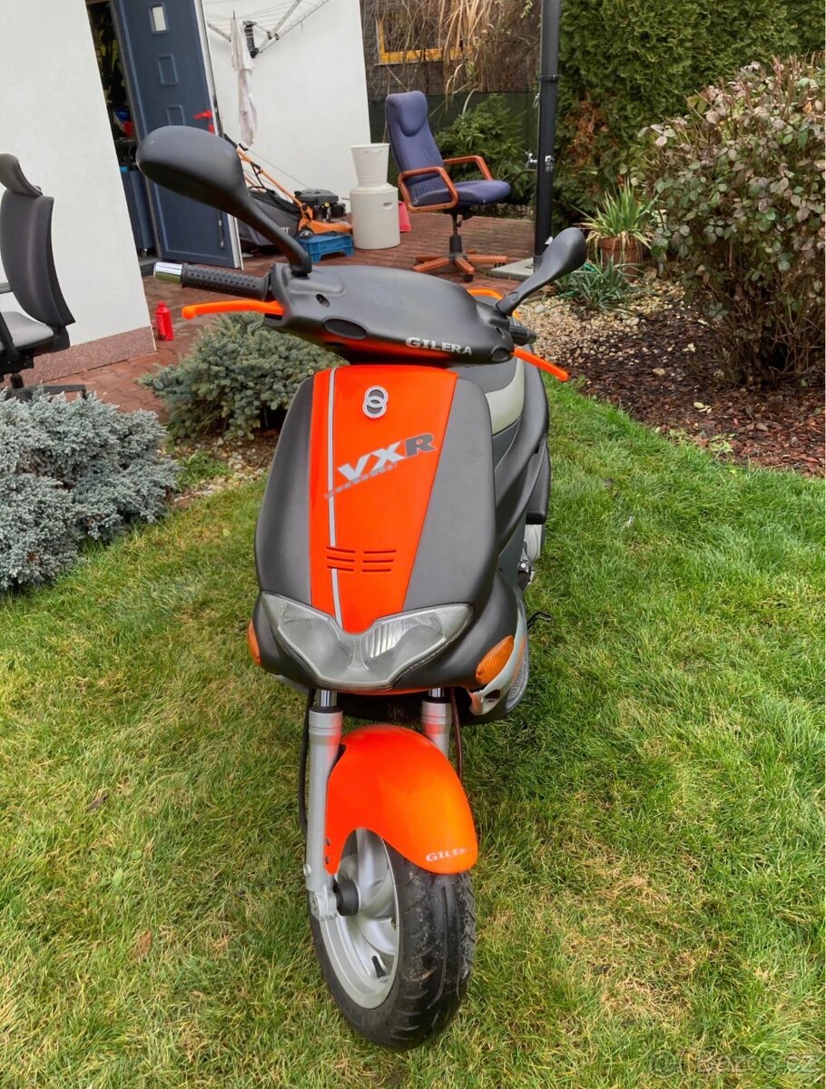 Skútr Gilera Runner 2002 - 2