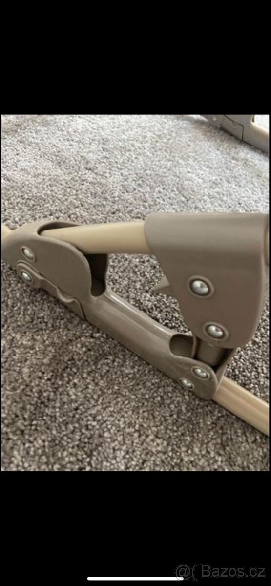 Dětské houpací lehátko s připoutáním - 2