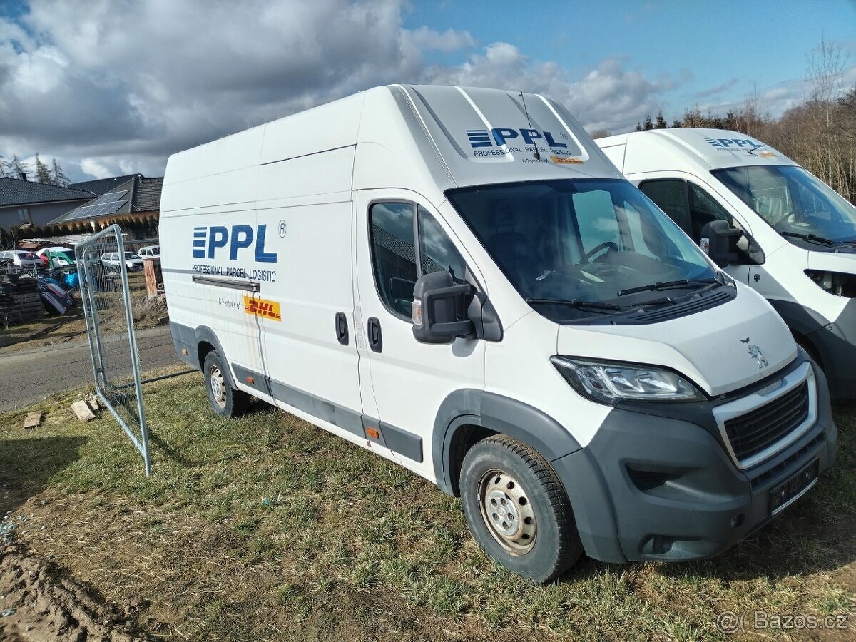 Peugeot Boxer 2.2 HDI, r.v. 2015 - nepojízdný - 2