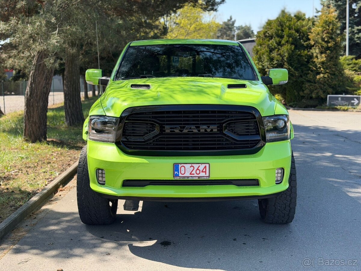 Dodge Ram Sport 2017 5.7 hemi 4x4 - 2