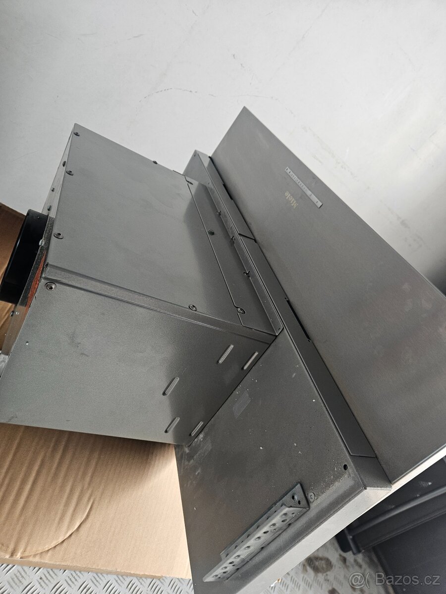 MIELE vestavná digestoř 90cm DA3698 - 2