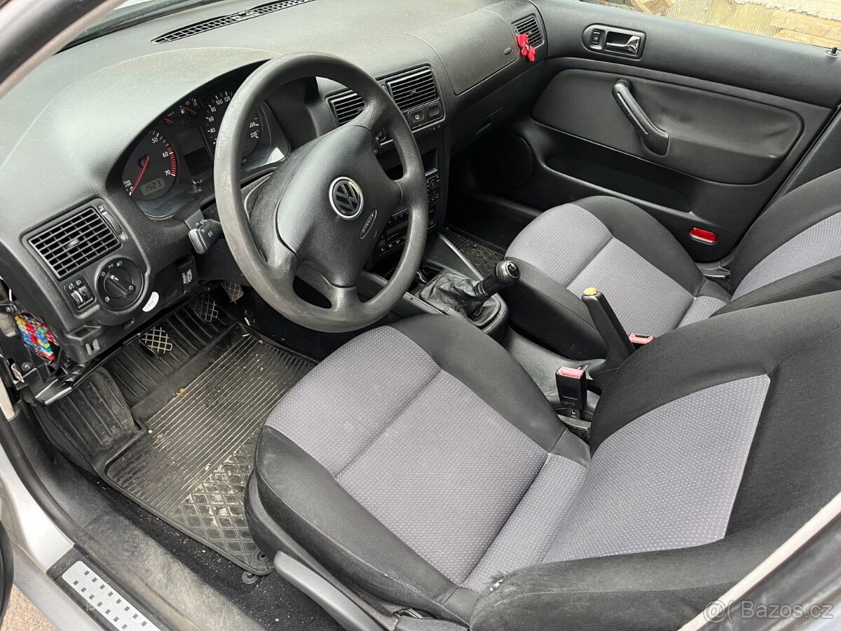 Volkswagen Golf  IV 55kw 1.4i 2001 - 2