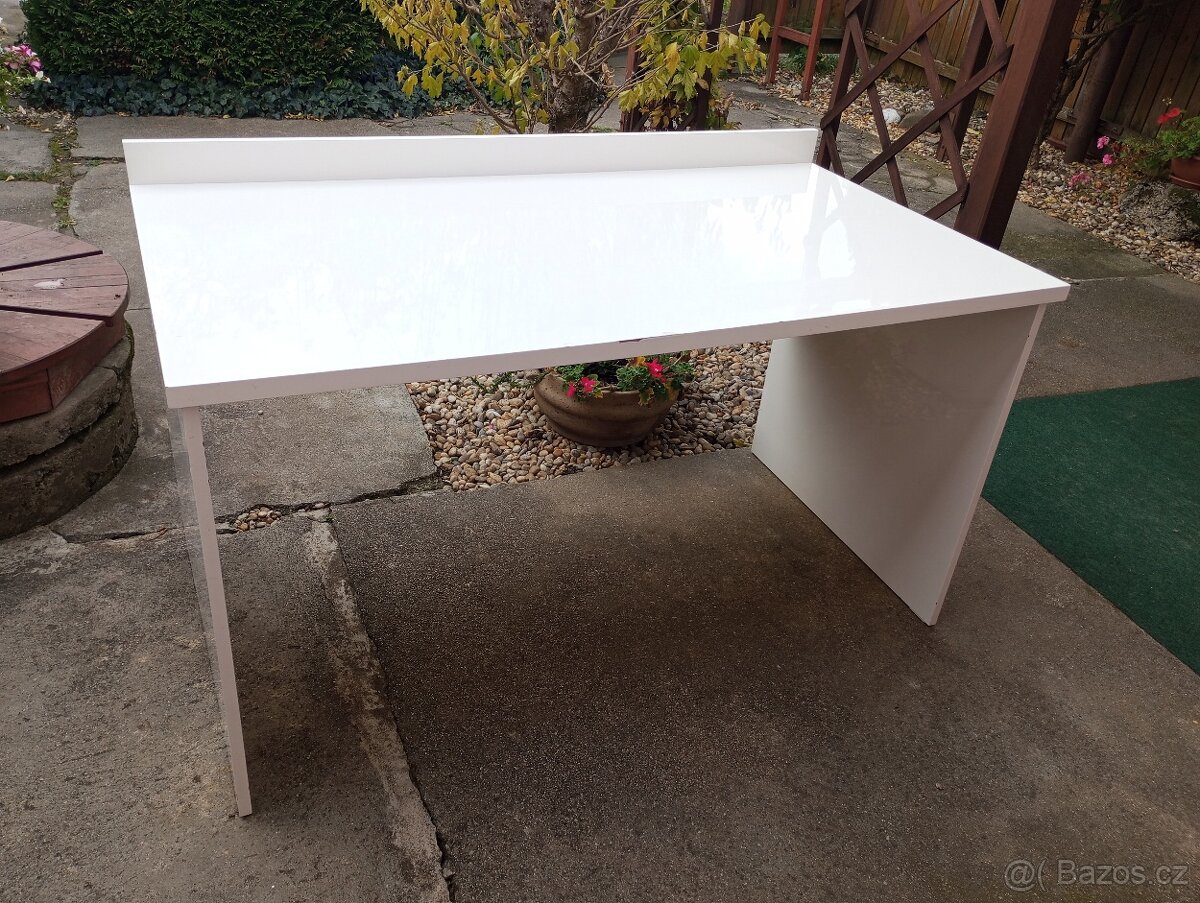 Pracovní stůl s kontejnerem - 2