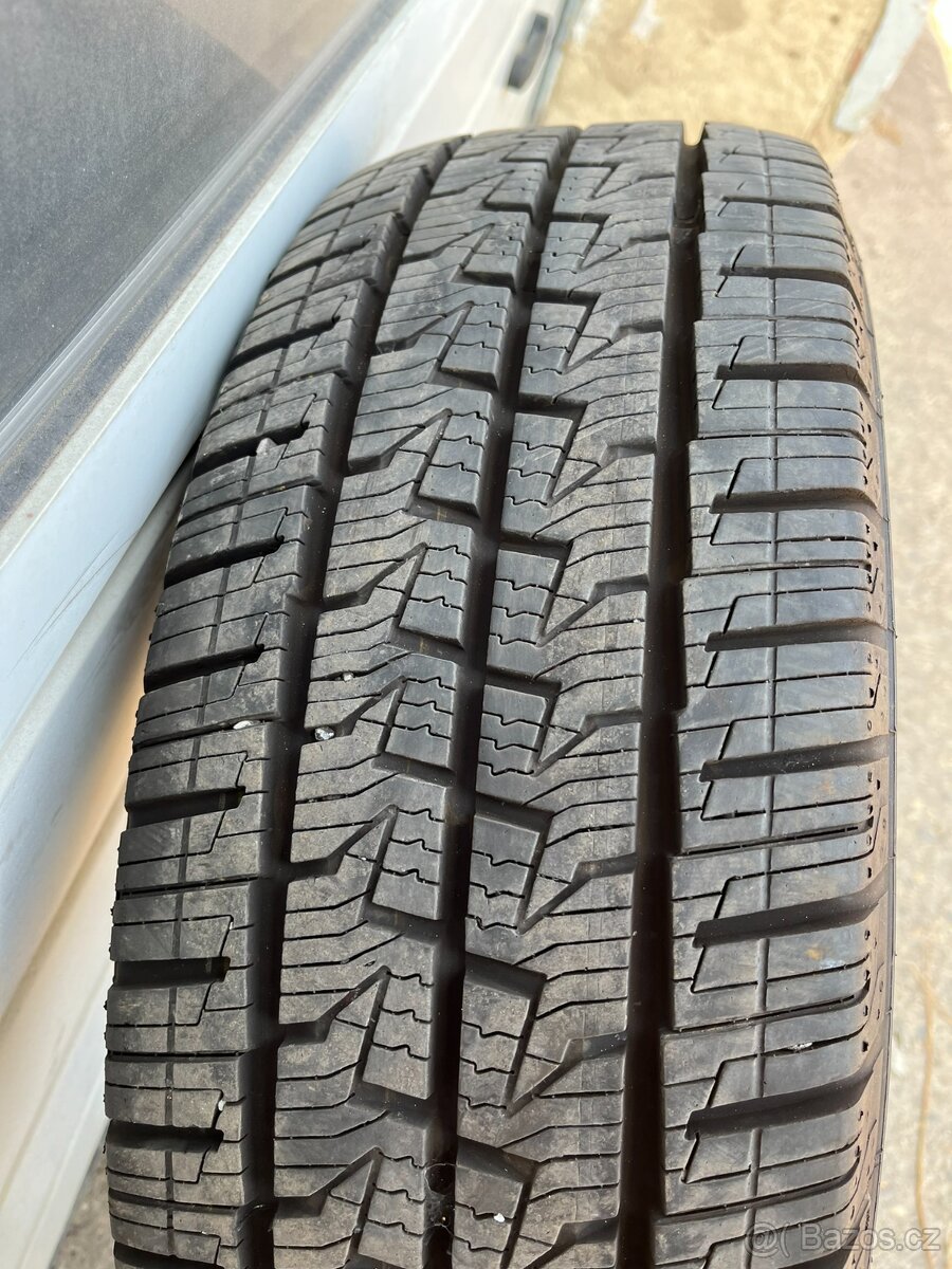 Continental VanContact 4Season 205/65 R16C celoroční pneu - 2