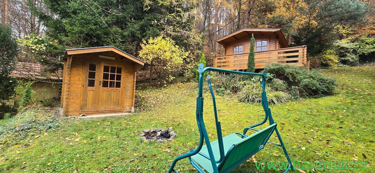 zahradní 2 chatky u lesa Jundrov Brno , zahrada 786 m2 , par - 2