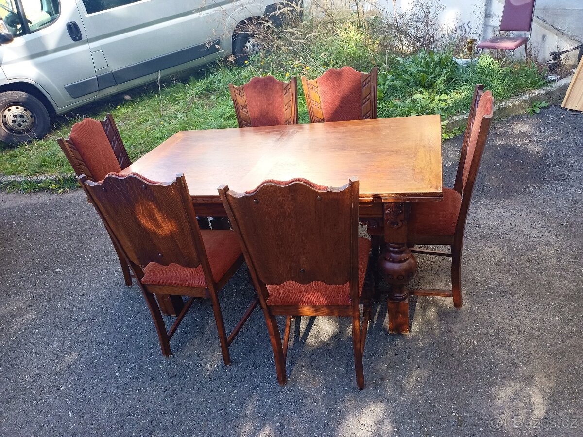 Prodám krásnou antik jídelní sestavu-stůl rozkládací+6 x žid - 2