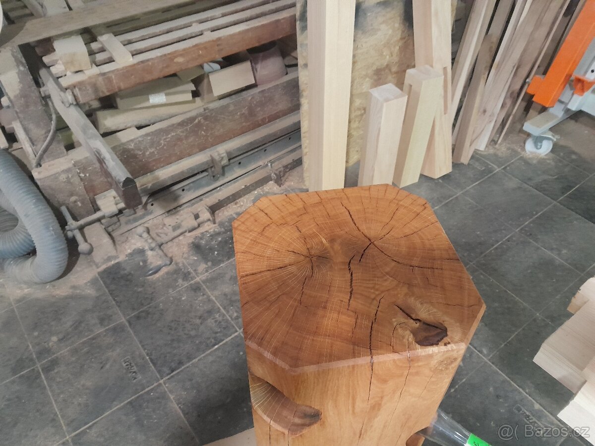 Dřevěný stojan na víno - 2