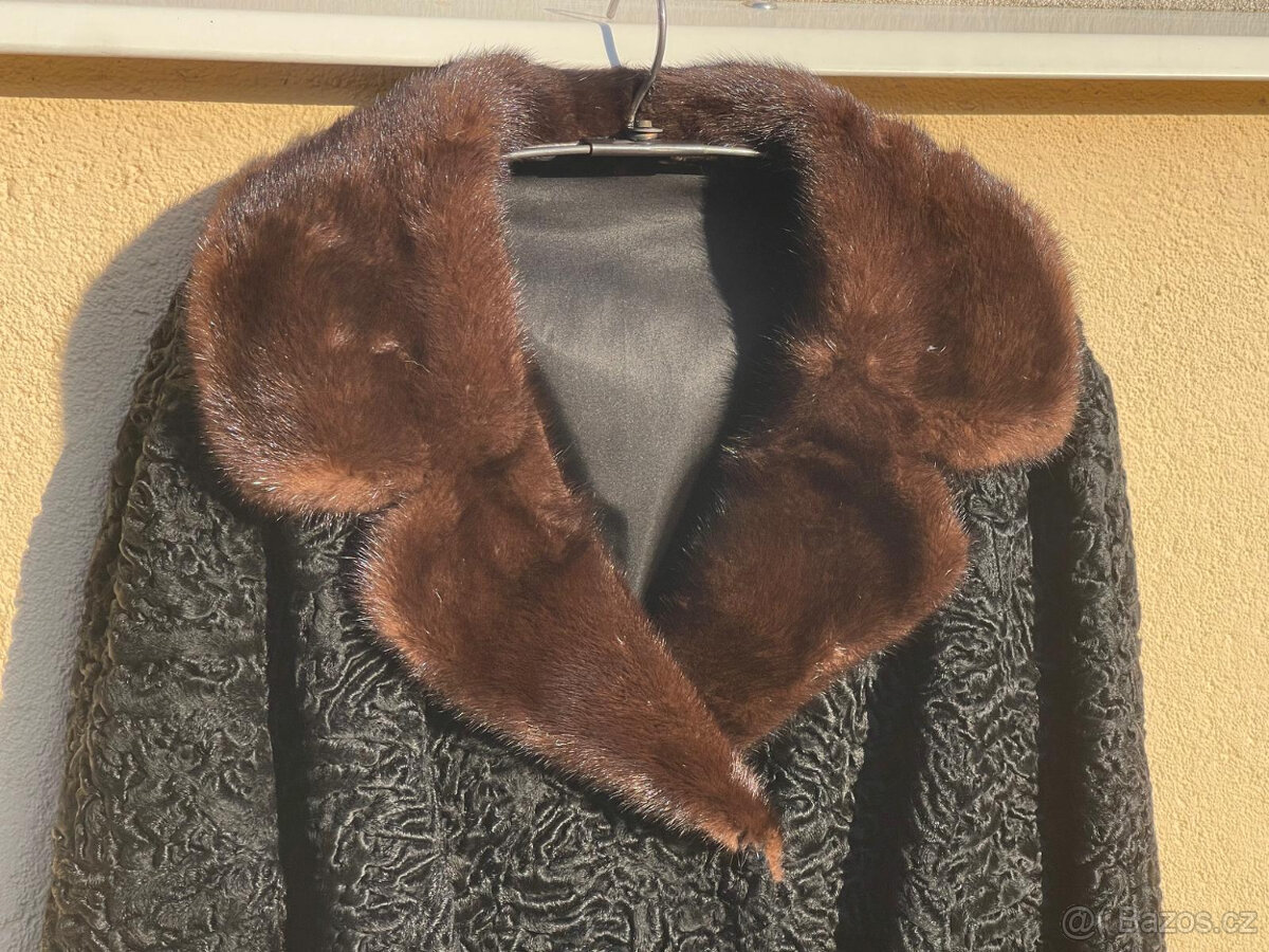 Persianový kožich s norkovým límcem - 2