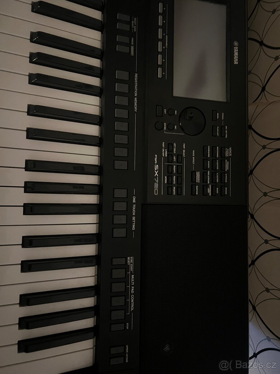 Yamaha SX 720 - 2