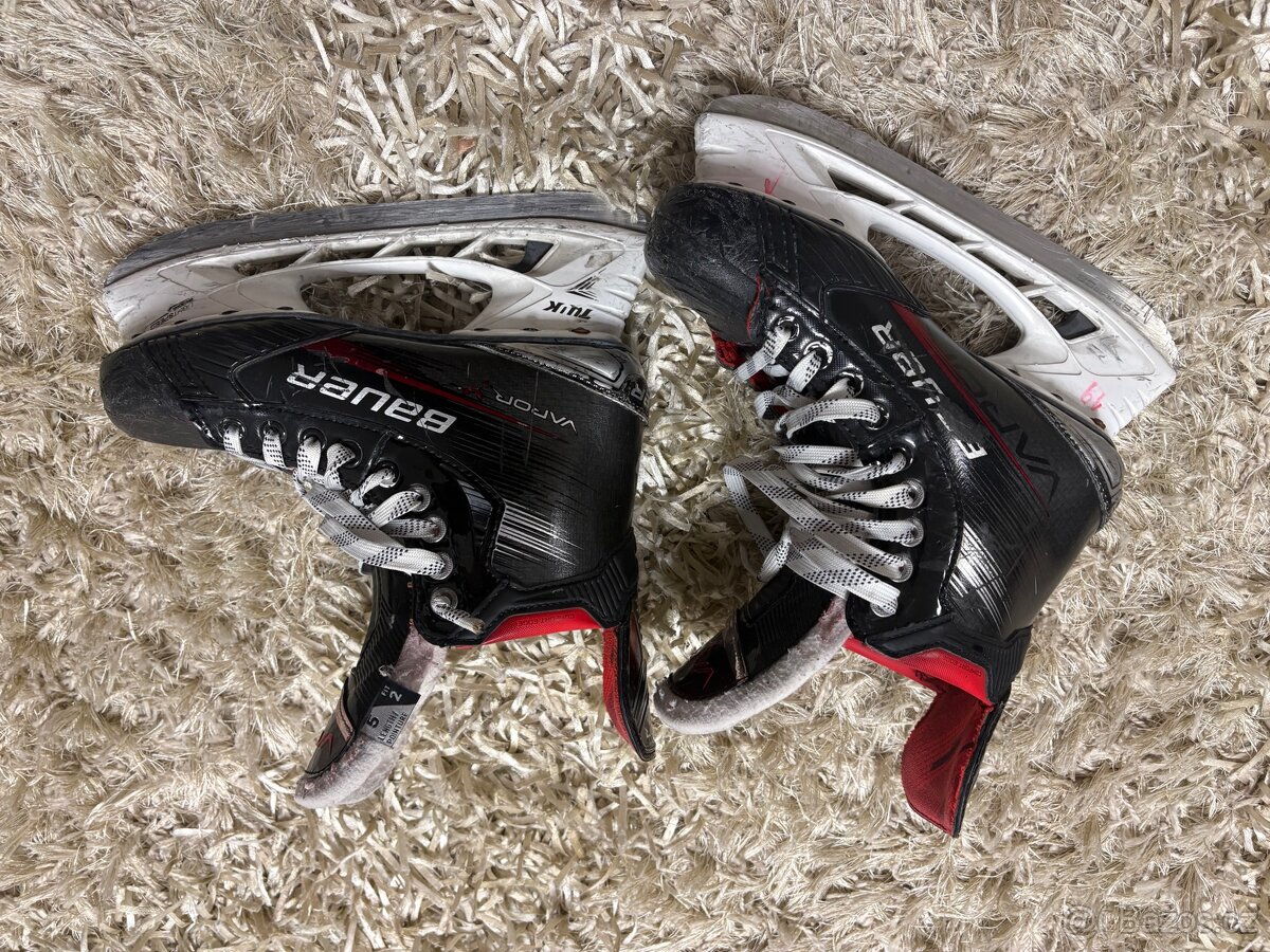 Brusle BAUER VAPOR X4 /stélka 25cm/ vel. 5 - 2
