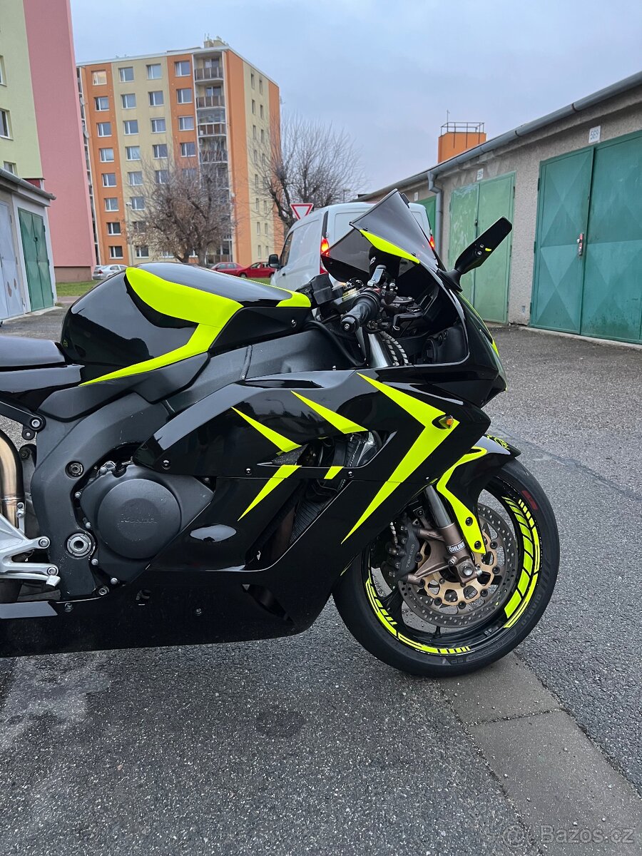 Honda cbr1000rr - 2