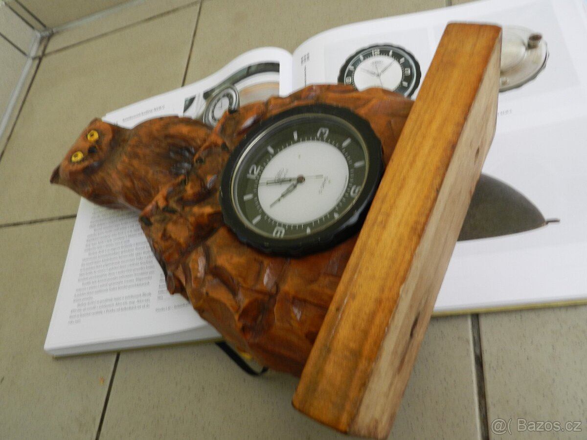 HODINY AHL-C z AUTOBUSU ŠKODA 706 RTO r. 1972 - 2