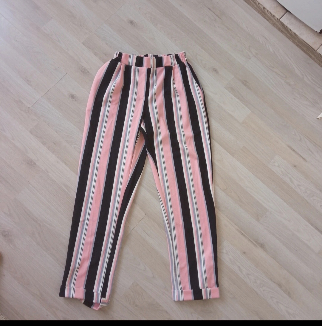 Dámský kalhotový kostým - 2