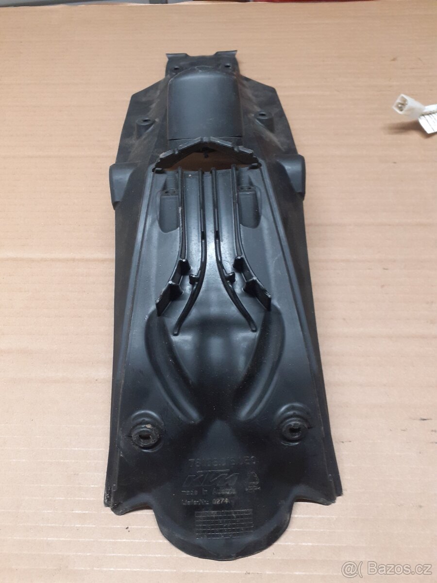 PODBLATNÍK (držiak ŠPZ) KTM HUSABERG - 2