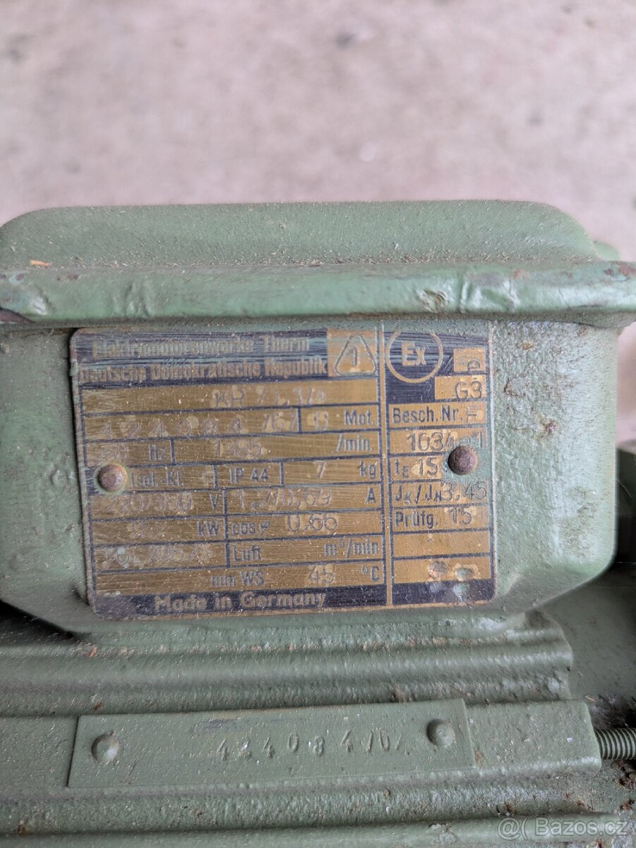 Elektromotor s převodovkou - 2