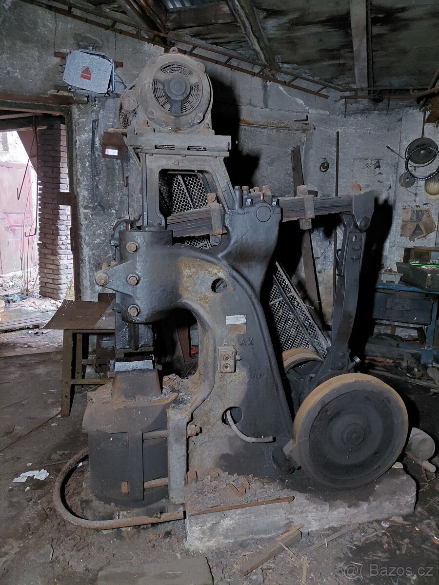 Kovářský buchar Ajax 2 - 2