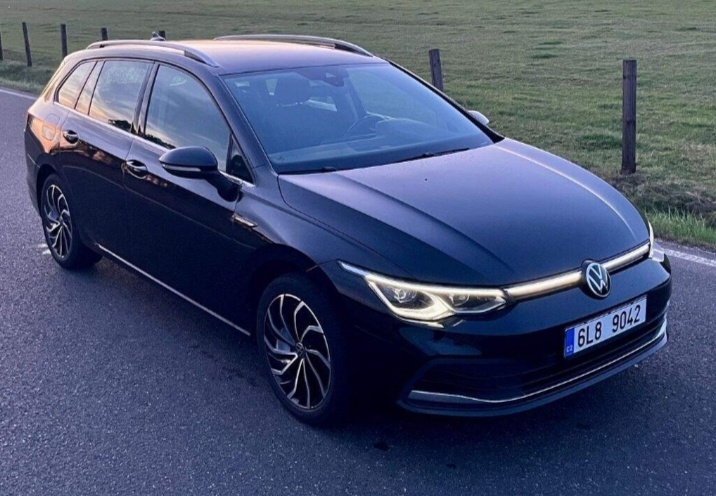 VW golf VIII 8 2.0tdi 110kw dsg - 2